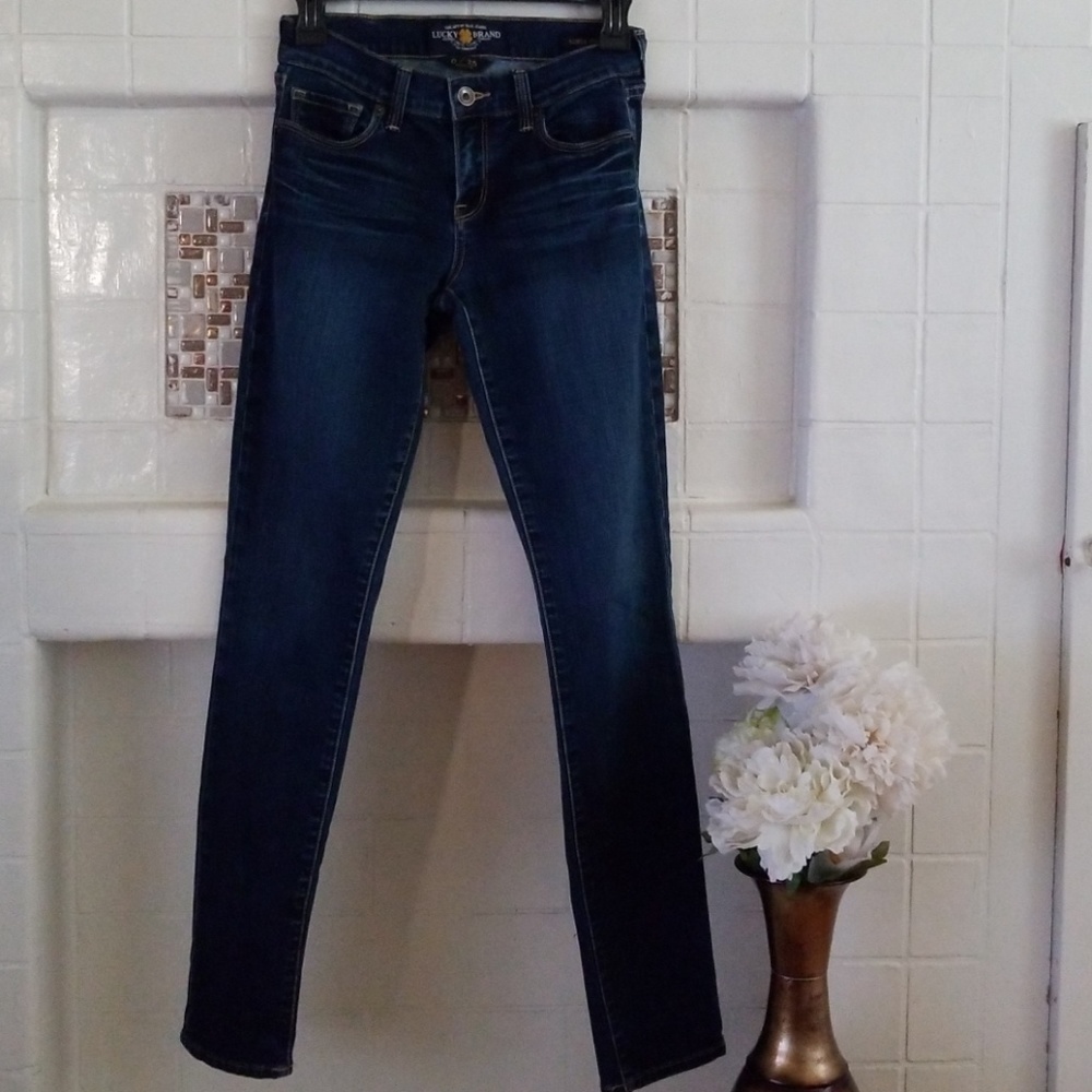 LUCKY BRAND DARK WASH SIZE 25 REGULAR SOFIA SKINNY